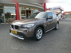 BMW X1 - SDRIVE18I EXECUTIEVE PANO/KANTELSCHUIFDAK / TREKHAAK