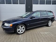 Volvo V70 - 2.4 D5 SUMMUM / Automaat / Trekhaak / Nieuwe APK / Onderhoudshistorie aanwezig
