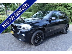BMW X5 - xDrive40e iPerf. 320PK M Sport 100DKM PANO LEER FULL