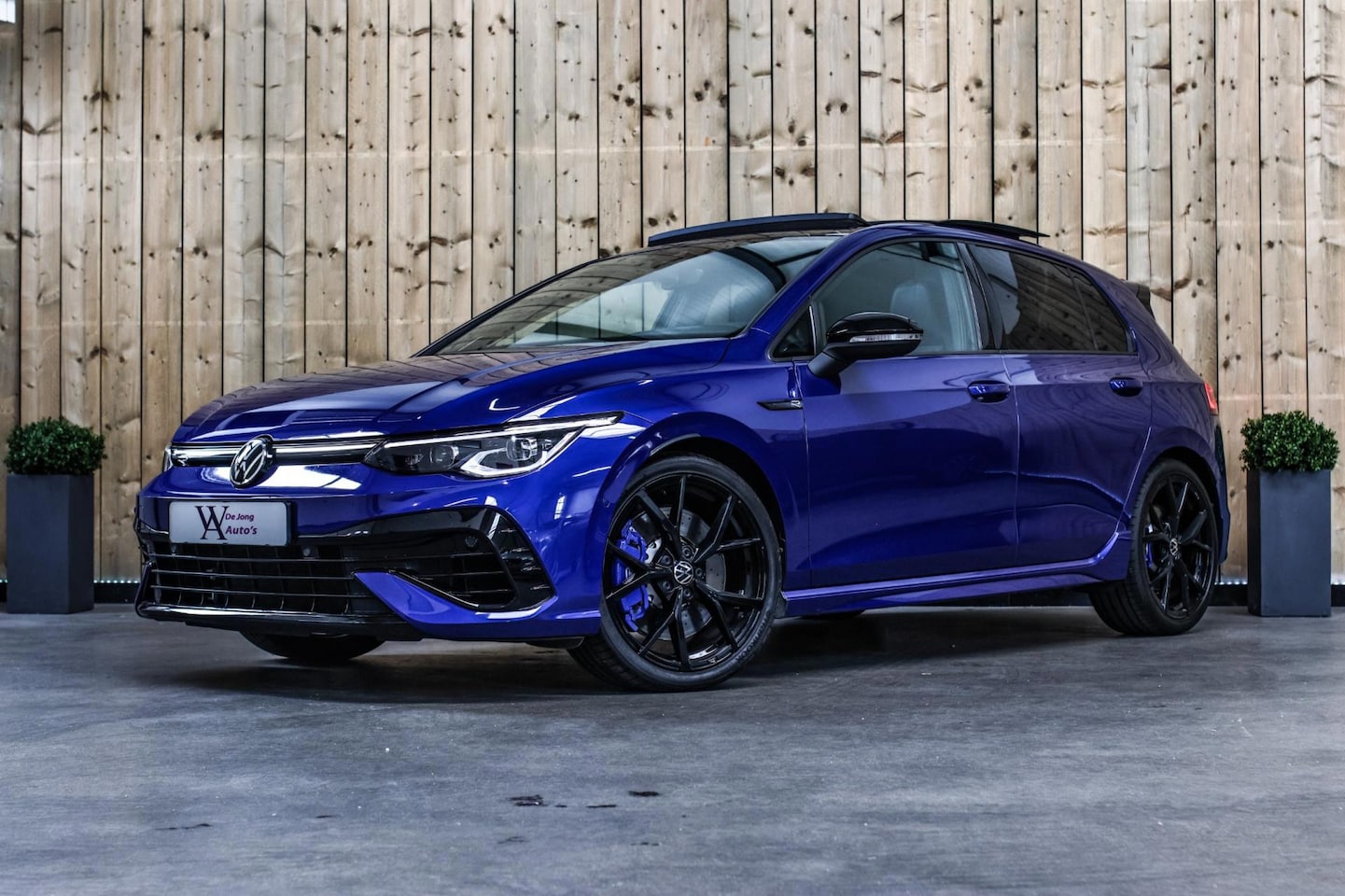 Volkswagen Golf - 2.0 TSI R 4Motion *Akra*Pano*Leder*H&K*Performance* - AutoWereld.nl