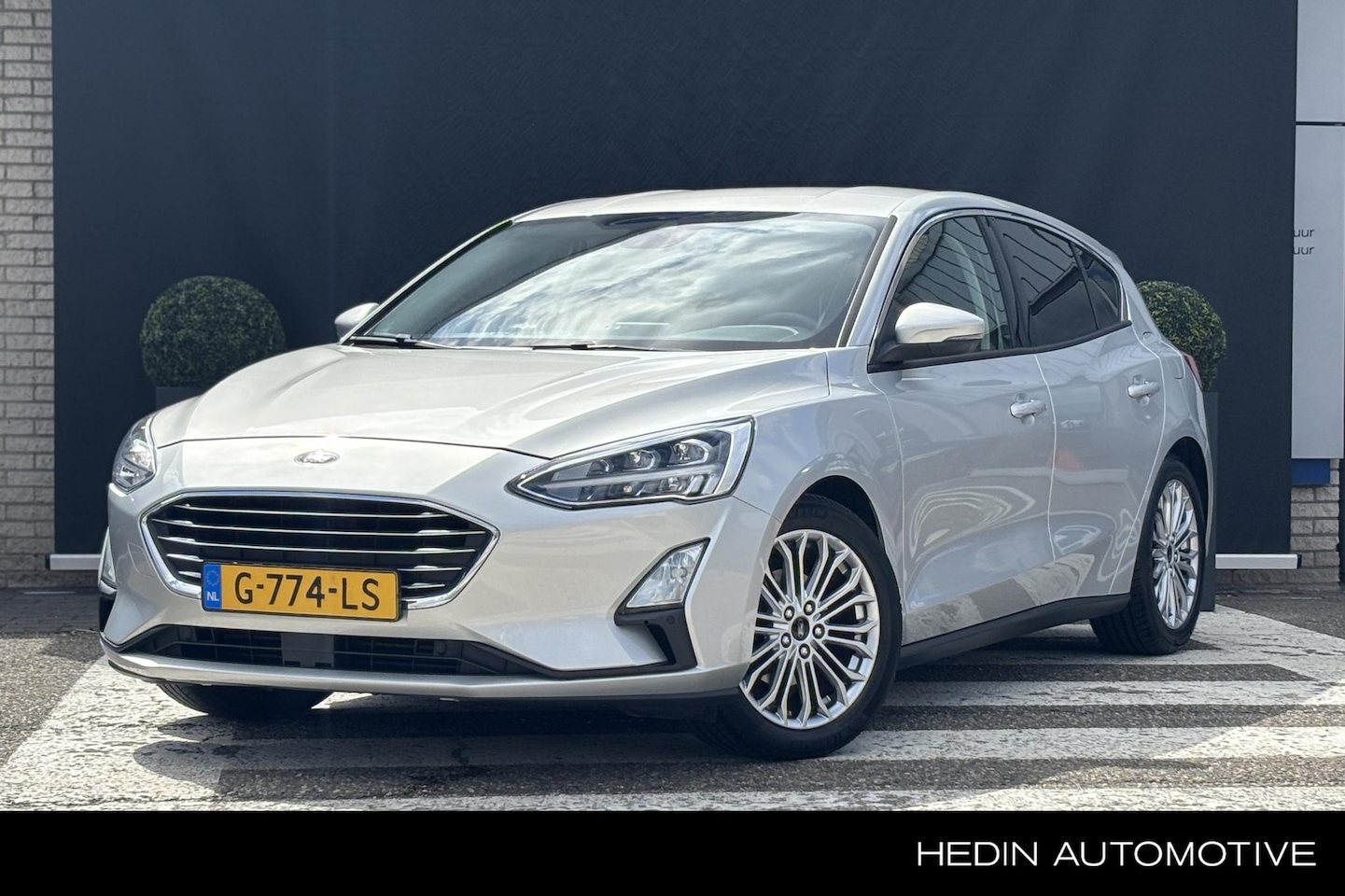 Ford Focus - 1.0 EcoBoost Titanium Business | Winter Pack | Design Pack - AutoWereld.nl