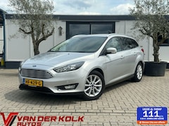 Ford Focus Wagon - 1.5 Titanium Navi LED Cruise Climate Stuur/Stoelverwarming Sensoren