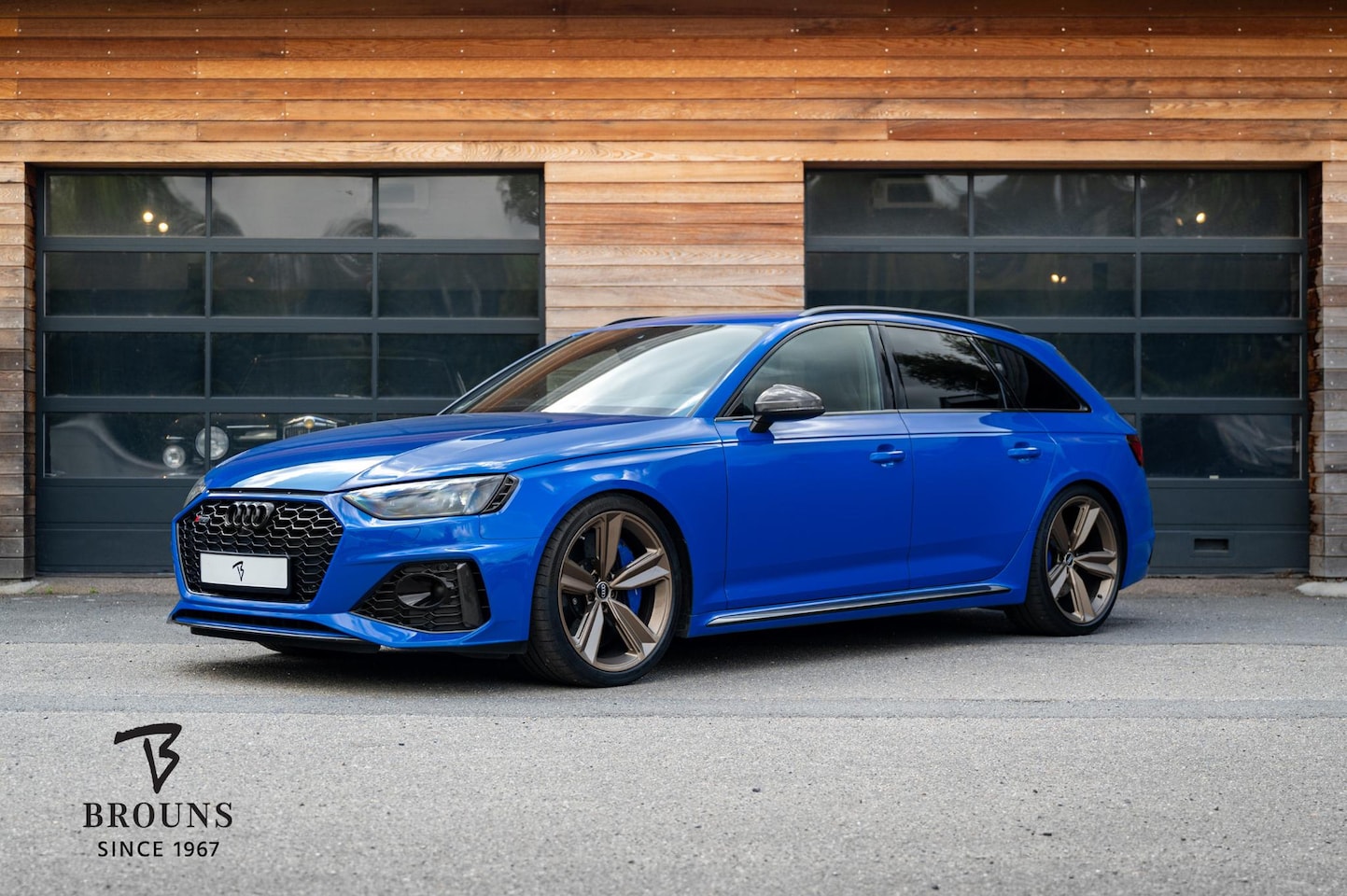 Audi RS4 - Avant quattro 530pk ABT R | Nogaroblauw Audi Individual - AutoWereld.nl