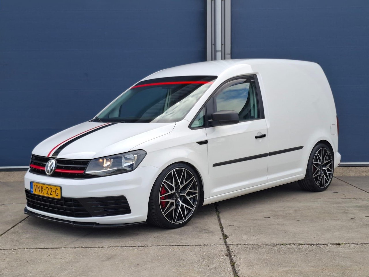 Volkswagen Caddy - 2.0 TDI L1H1 BMT Exclusive Edition VERLAAGD / AIRCO / CRUISE CONTROLE / EURO 6 / NAVI - AutoWereld.nl