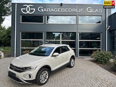 Volkswagen T-Roc - 1.5 TSI style 150 pk automaat 5000km