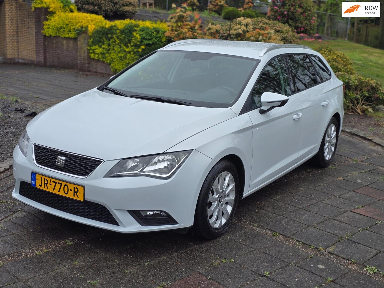 SEAT LEON ST