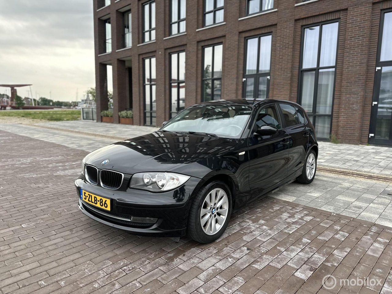 BMW 1-serie - 116i High Executive Clima Cruise - AutoWereld.nl