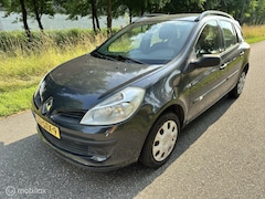 Renault Clio Estate - 1.2-16V*1E EIGENAAR*NAP*NEW APK 07/26