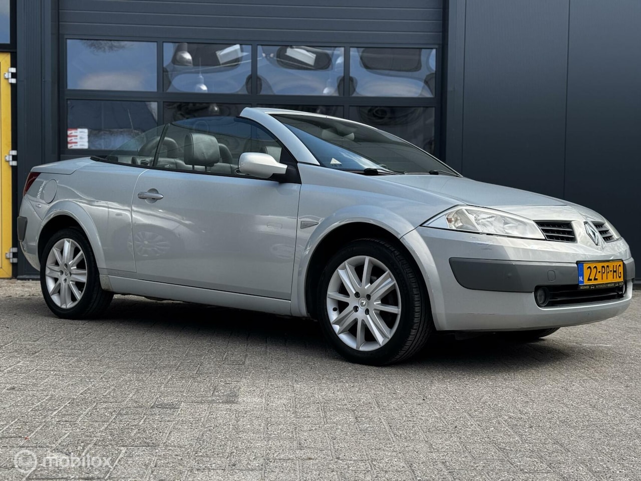 Renault Mégane coupé cabriolet - 2.0 , Airco , Cabrio , - AutoWereld.nl