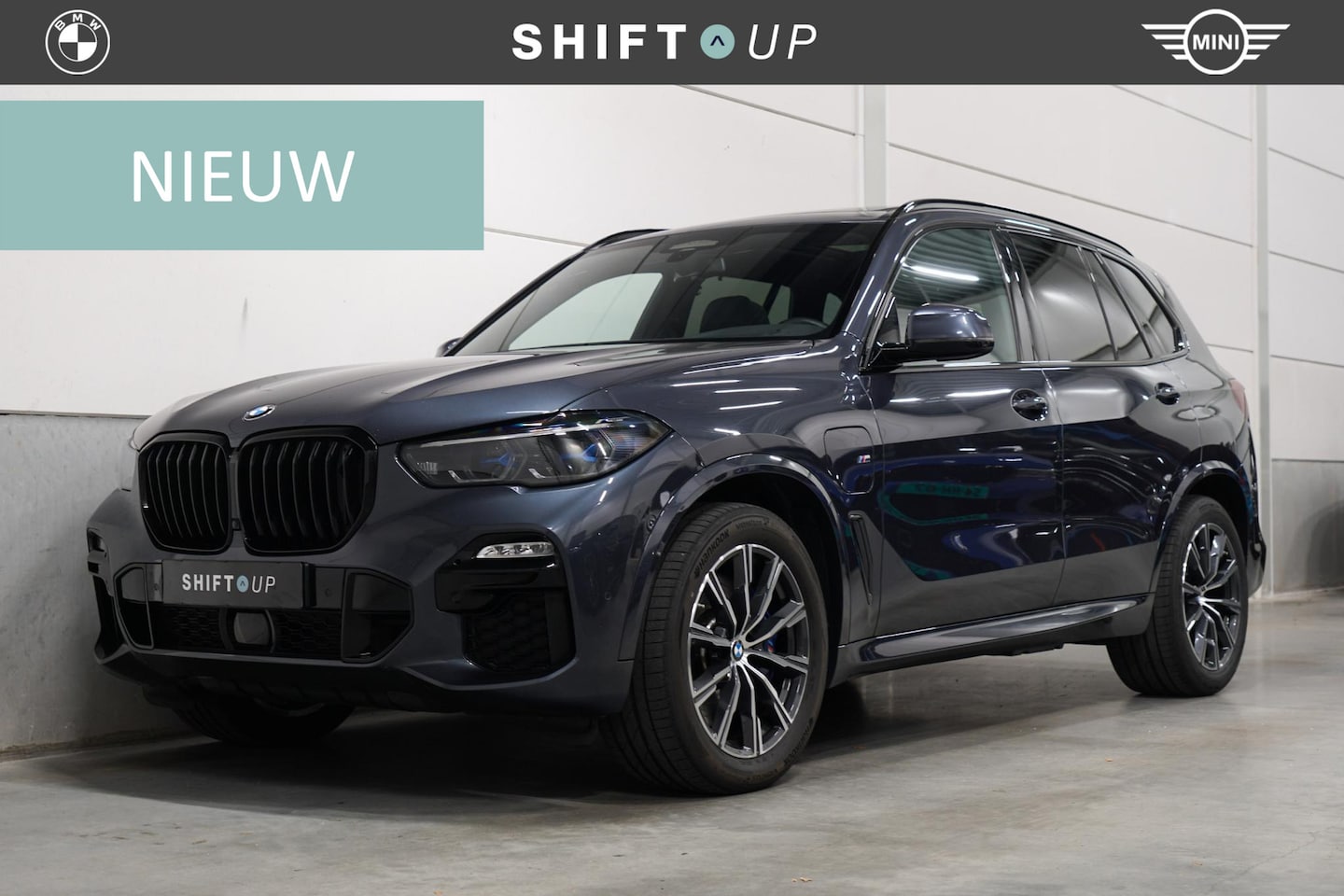 BMW X5 - xDrive45e M-Sport | Panoramadak | Massage | Night Vision | Stoelkoeling - AutoWereld.nl