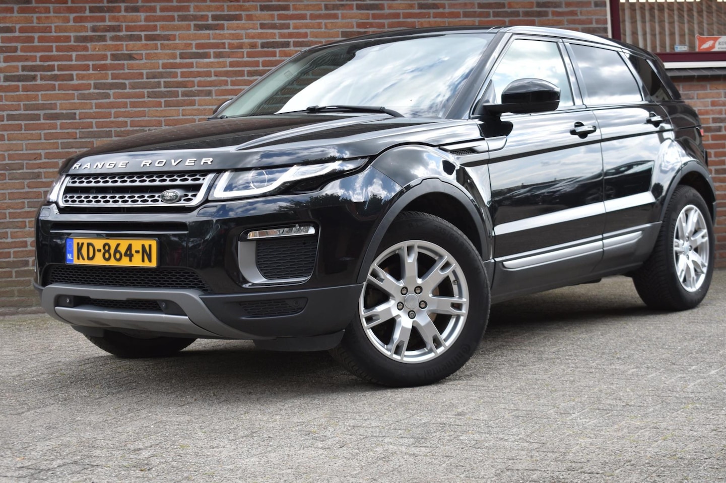 Land Rover Range Rover Evoque - 2.0 TD4 HSE Dynamic '16 MOTOR SCHADE!!! Xenon Pano Leder CLima Navi Cruise - AutoWereld.nl