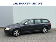 Volvo V70 - 2.0 Kinetic ✅ Leer ✅ Navigatie ✅ Airco
