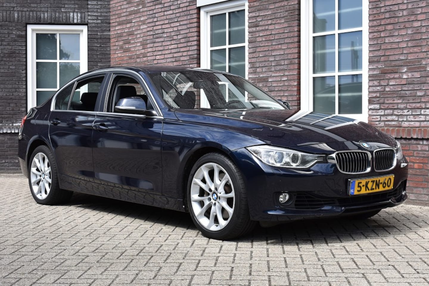 BMW 3-serie - 335 335i xDrive High Executive - AutoWereld.nl