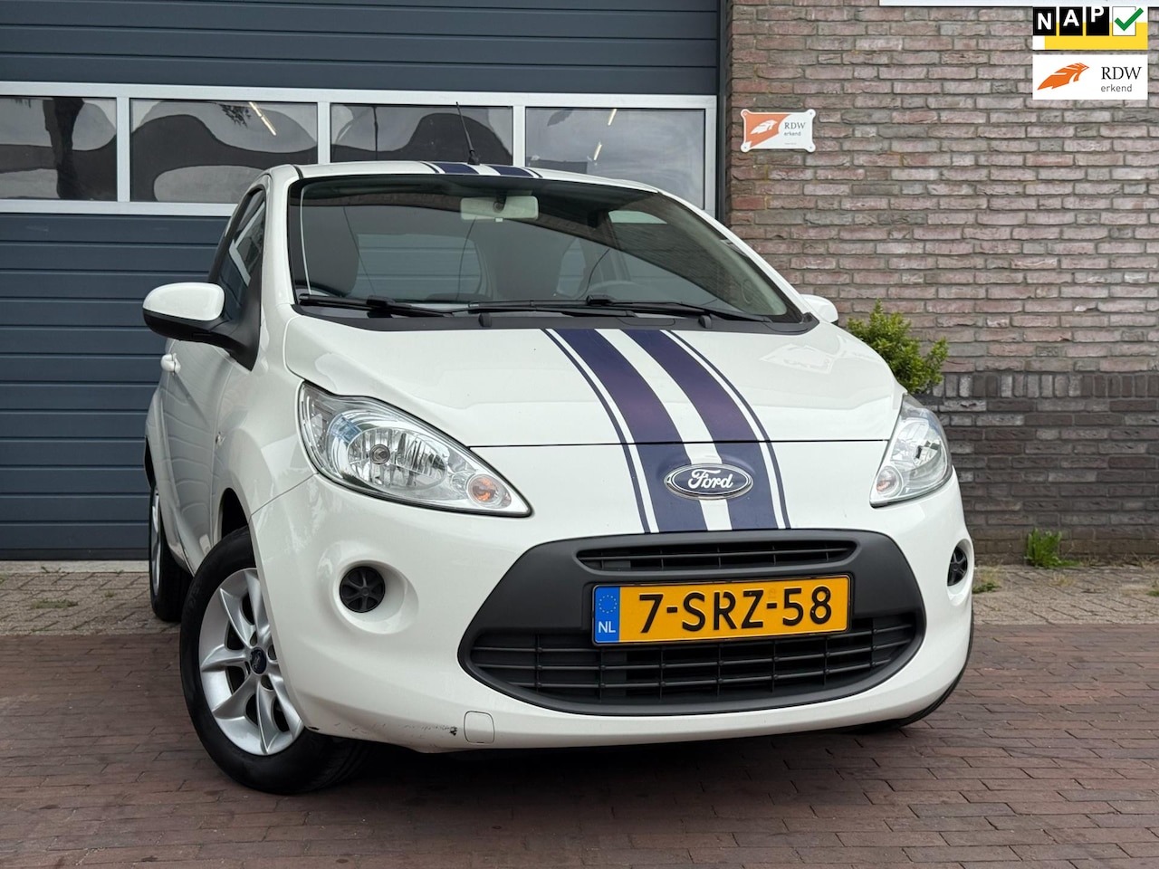 Ford Ka - 1.2 Style start/stop|Airco|Leder|1e Eig. - AutoWereld.nl