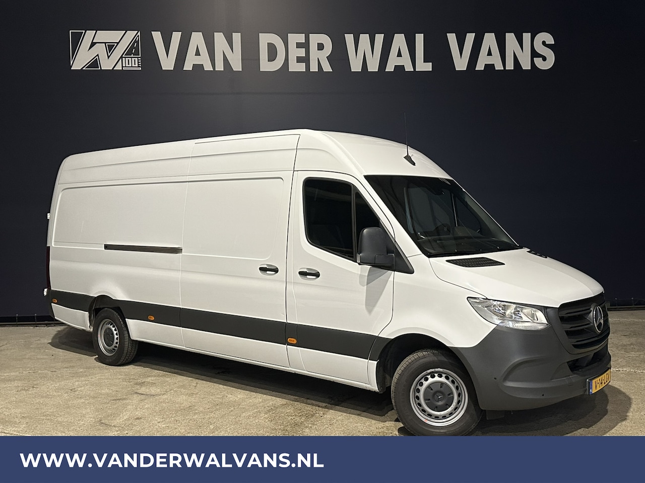 Mercedes-Benz Sprinter - 317 CDI 170pk L3H2 Euro6 Airco | Camera | Apple Carplay Android Auto, Cruisecontrol, Parke - AutoWereld.nl