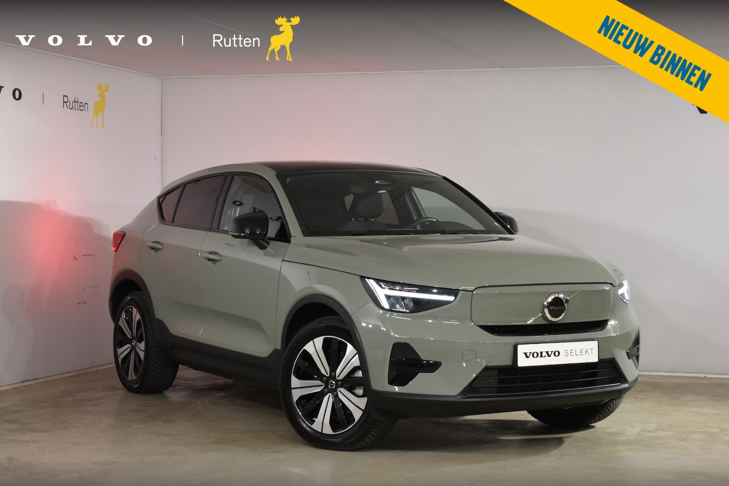Volvo C40 - 231PK Single Motor Plus Dark / Navigatie / Camera / Parkeersensoren / Stuur n Stoelverwarm - AutoWereld.nl