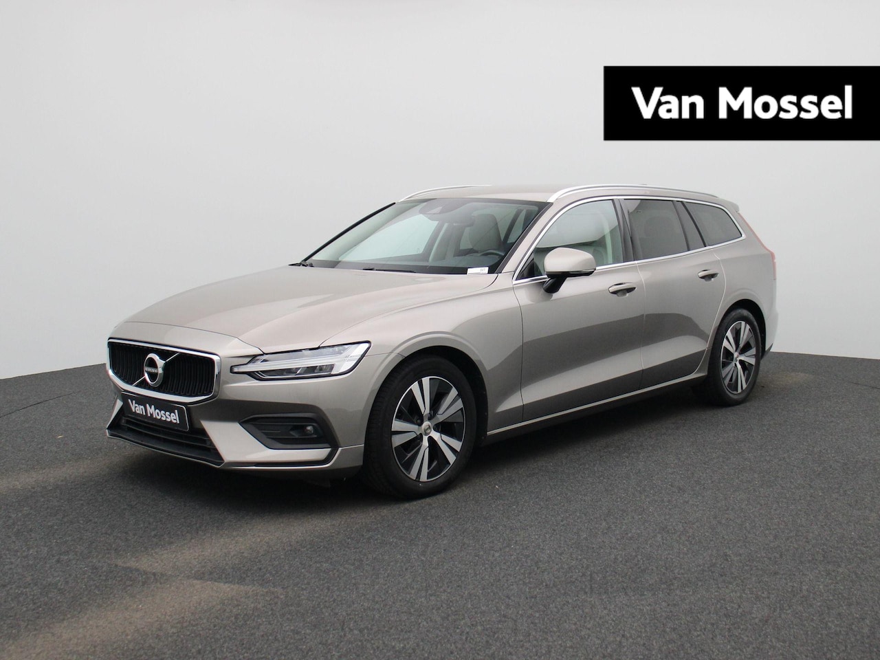Volvo V60 - 2.0 B3 Momentum | VIRTUAL COKCPIT | CAMERA | STOEL + STUURWIELVERWARMING | CLIMATE CONTROL - AutoWereld.nl