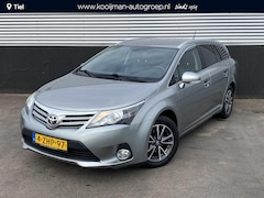 Toyota Avensis Wagon - 1.8 VVTi Business Navigatie, Stoel verwarming, Nieuw geleverd en dealeronderhouden, achter