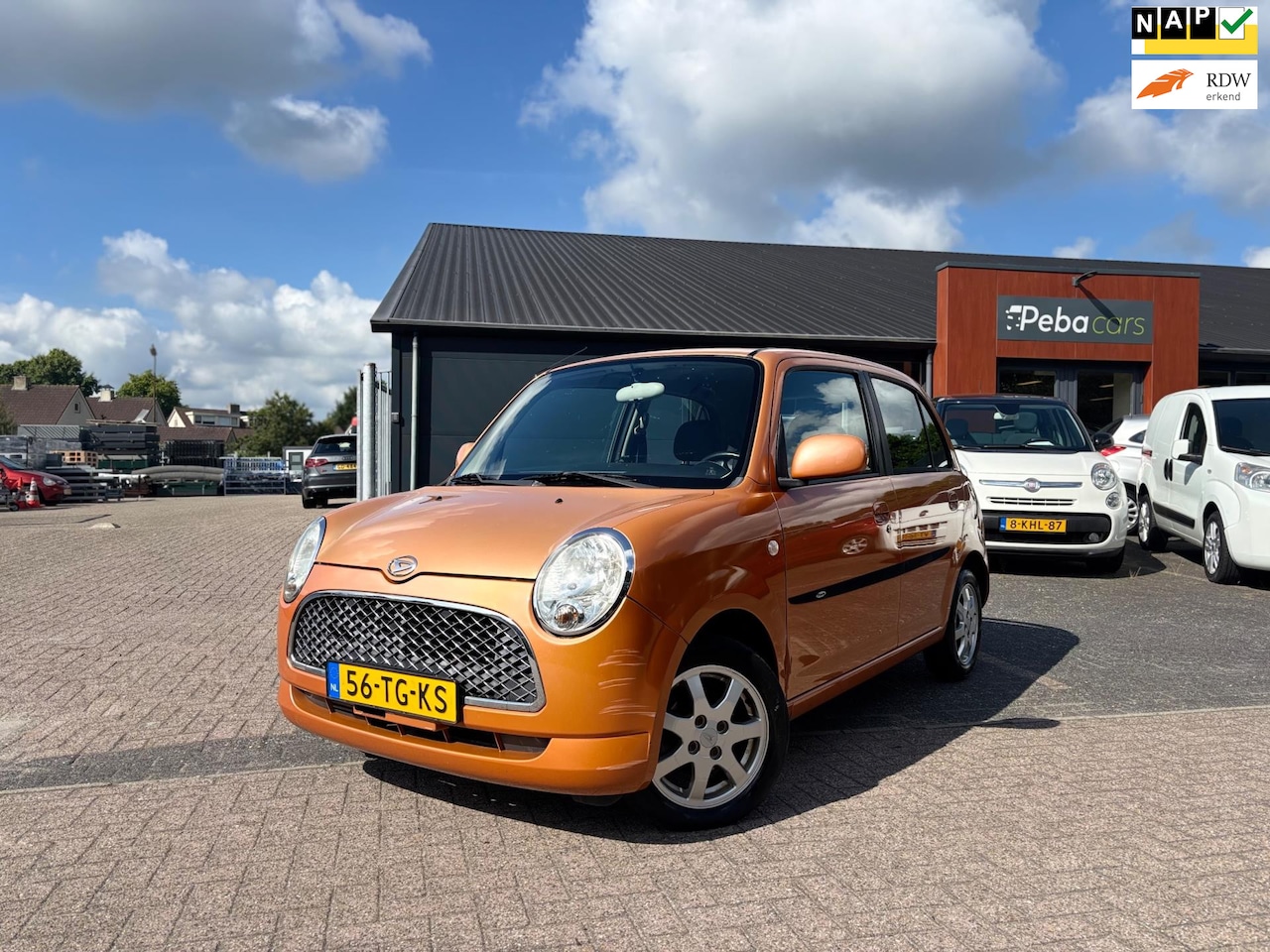 Daihatsu Trevis - 1.0 / Airco / L.m velgen / Radio Bluetooth - AutoWereld.nl