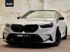 BMW 5-serie Touring - M5 V8 M Hybrid, Sonderlackierung, pano, alcantara, B&W, 21'', stl.ventilatie, tr.haak, mem