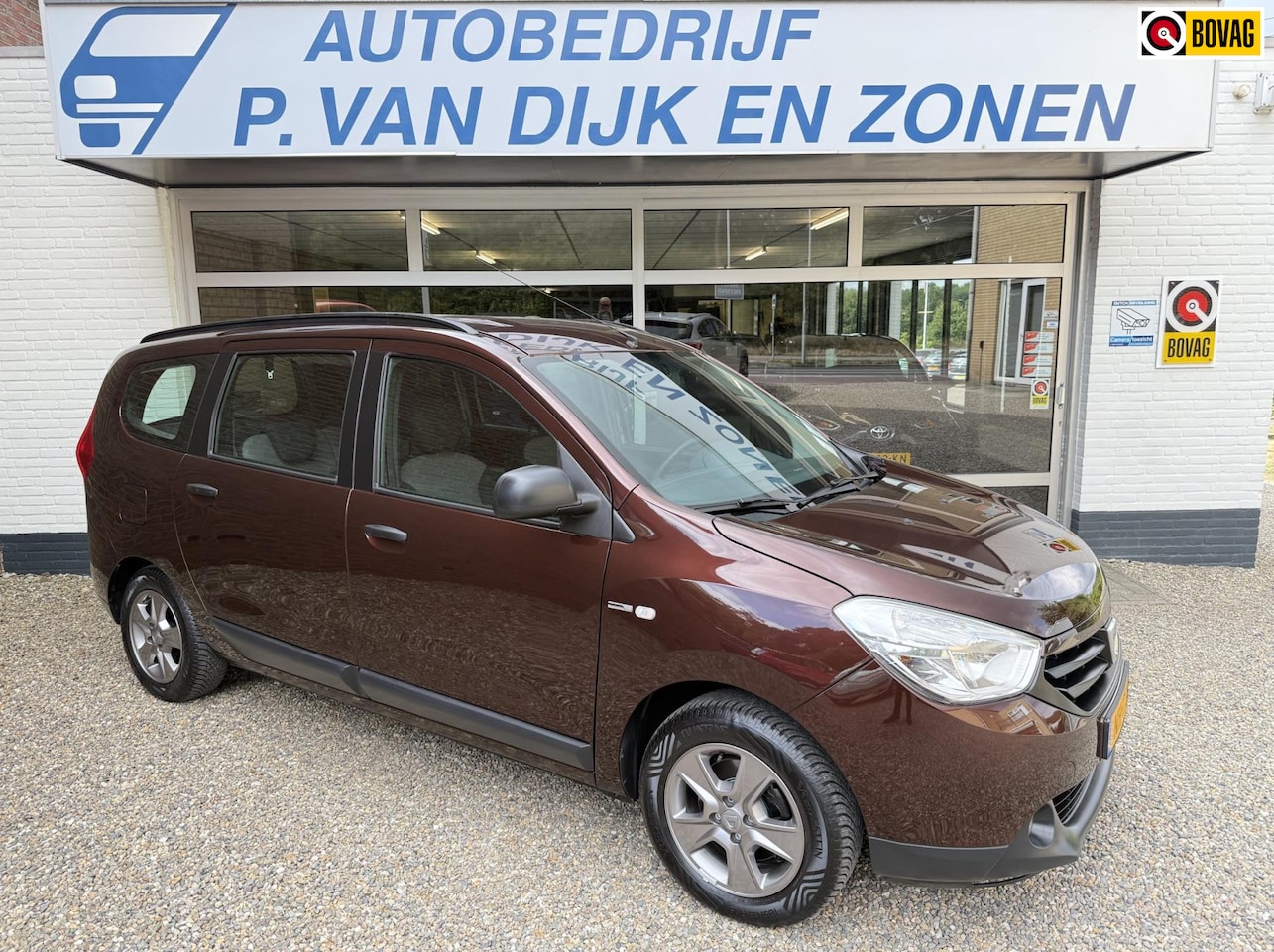 Dacia Lodgy - 1.2 TCe Robust 5p. 1.2 TCe Robust 5p. - AutoWereld.nl