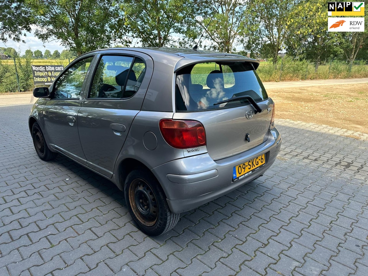 Toyota Yaris - 1.0 VVT-i Sol MMT 1.0 VVT-i Sol MMT - AutoWereld.nl