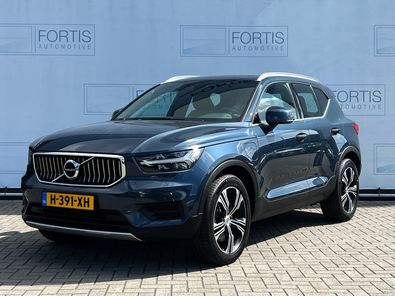 Volvo XC40 - 1.5 T5 Twin Engine Inscription NL AUTO | LEDER | STOELVERW | - AutoWereld.nl