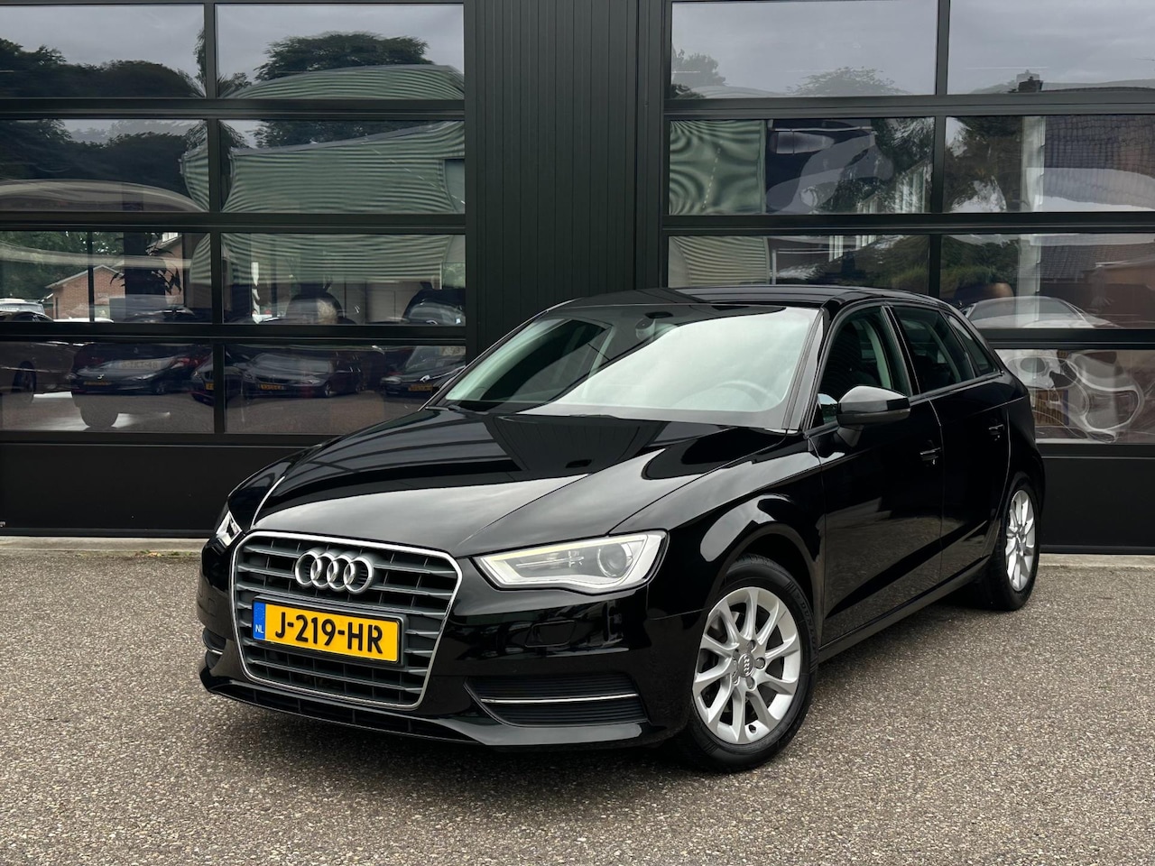 Audi A3 Sportback - 1.4 TFSI Ambition Xenon Led Cruise Stoelverw. - AutoWereld.nl