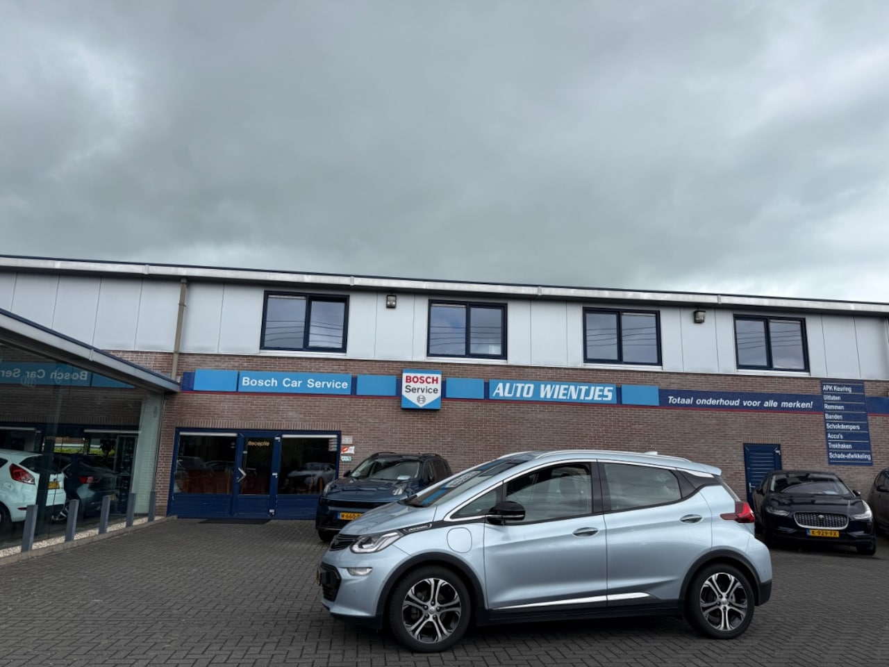 Opel Ampera-e - Launch Executive 60kWh | Leer | Carplay - AutoWereld.nl