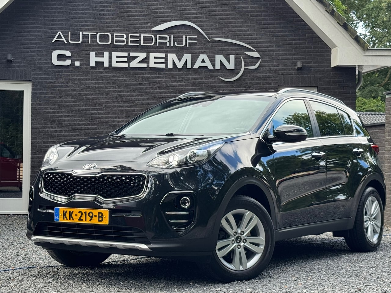 Kia Sportage - 1.6 GDI First Edition Camera Navigatie Cruise Climate Control Trekhaak - AutoWereld.nl