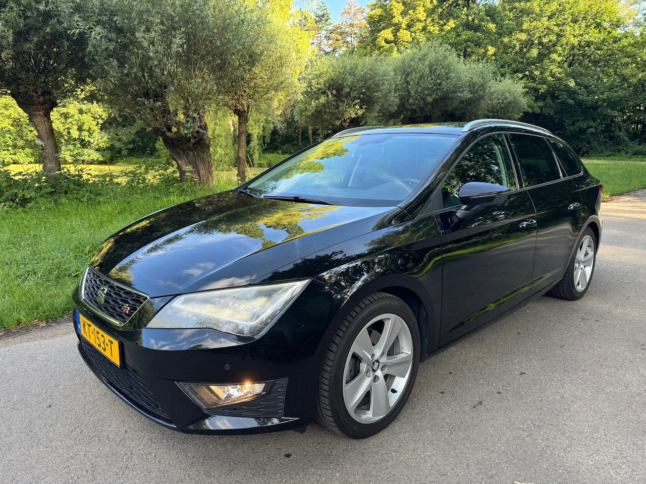 SEAT Leon ST - 1.4 Eco TSI FR Connect - AutoWereld.nl