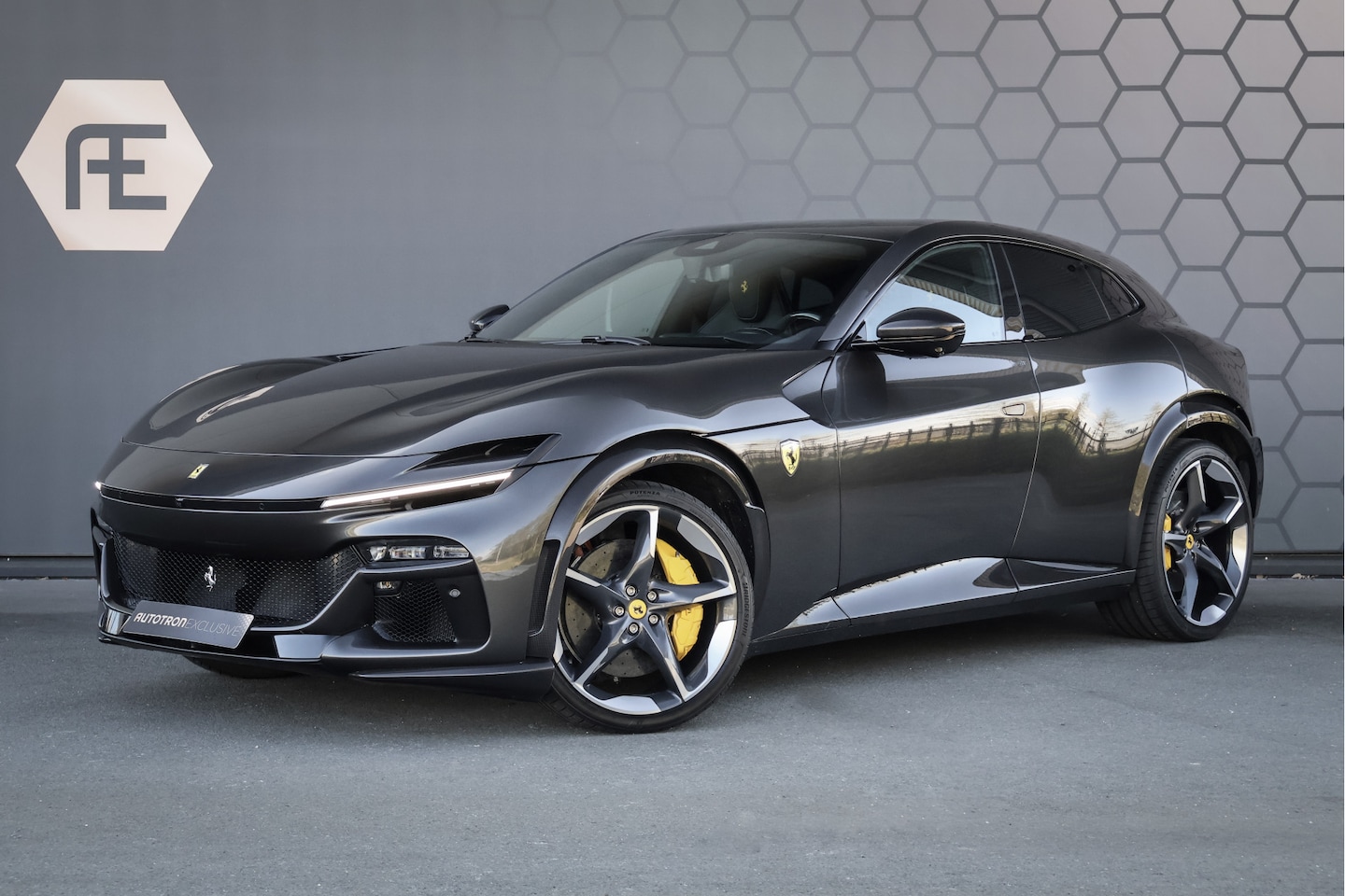 Ferrari Purosangue - 6.5 V12 | NEW | NO REGISTRATION | 135K OPTIONS | CARBON WHEELHOUSE, R+F DIFFUSERS, UNDERDO - AutoWereld.nl