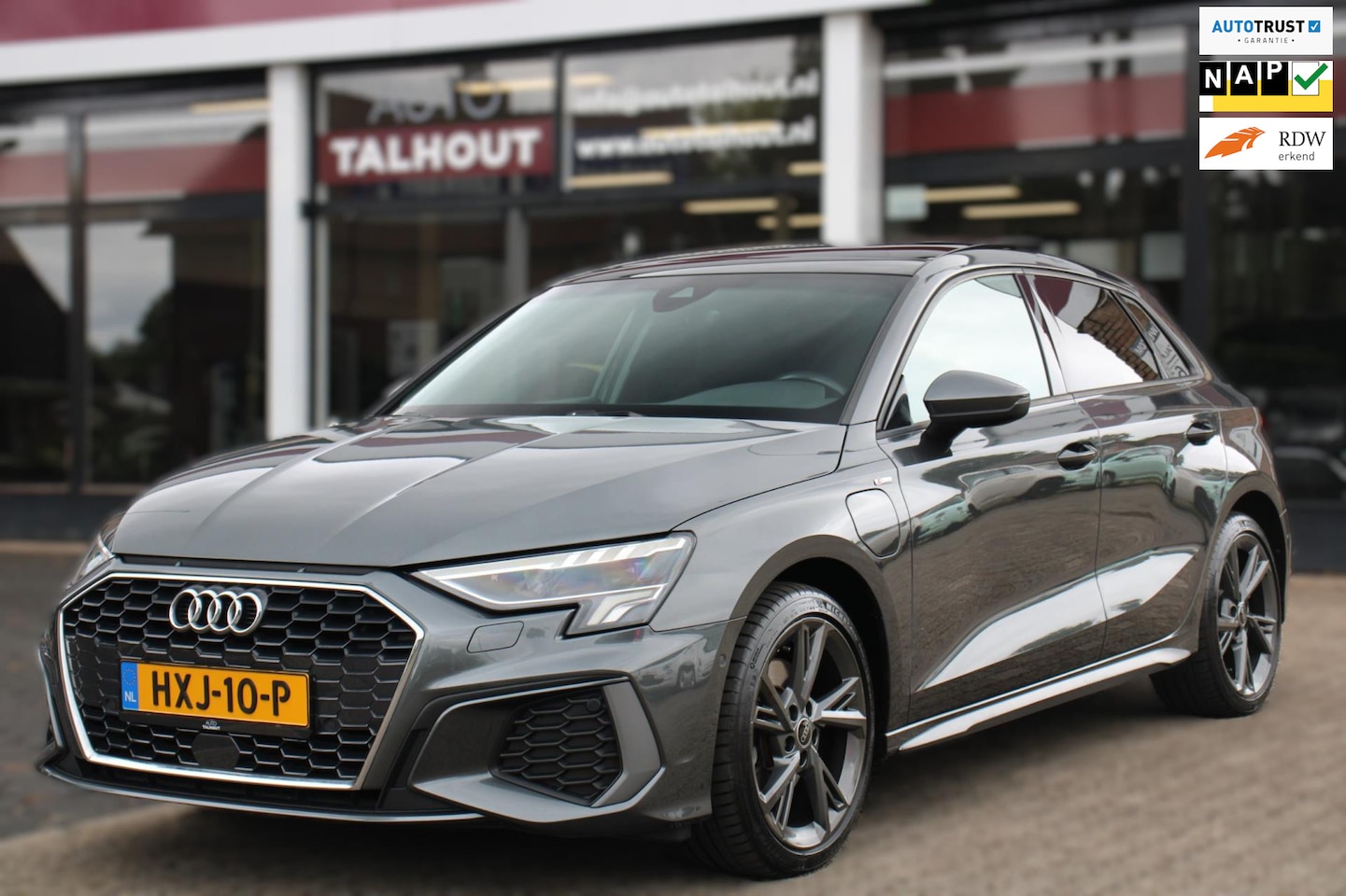 Audi A3 Sportback - 40 TFSI e Hybride S-Line - PANORAMADAK, LEDER, CARPLAY, BANG&OLUFSEN - AutoWereld.nl