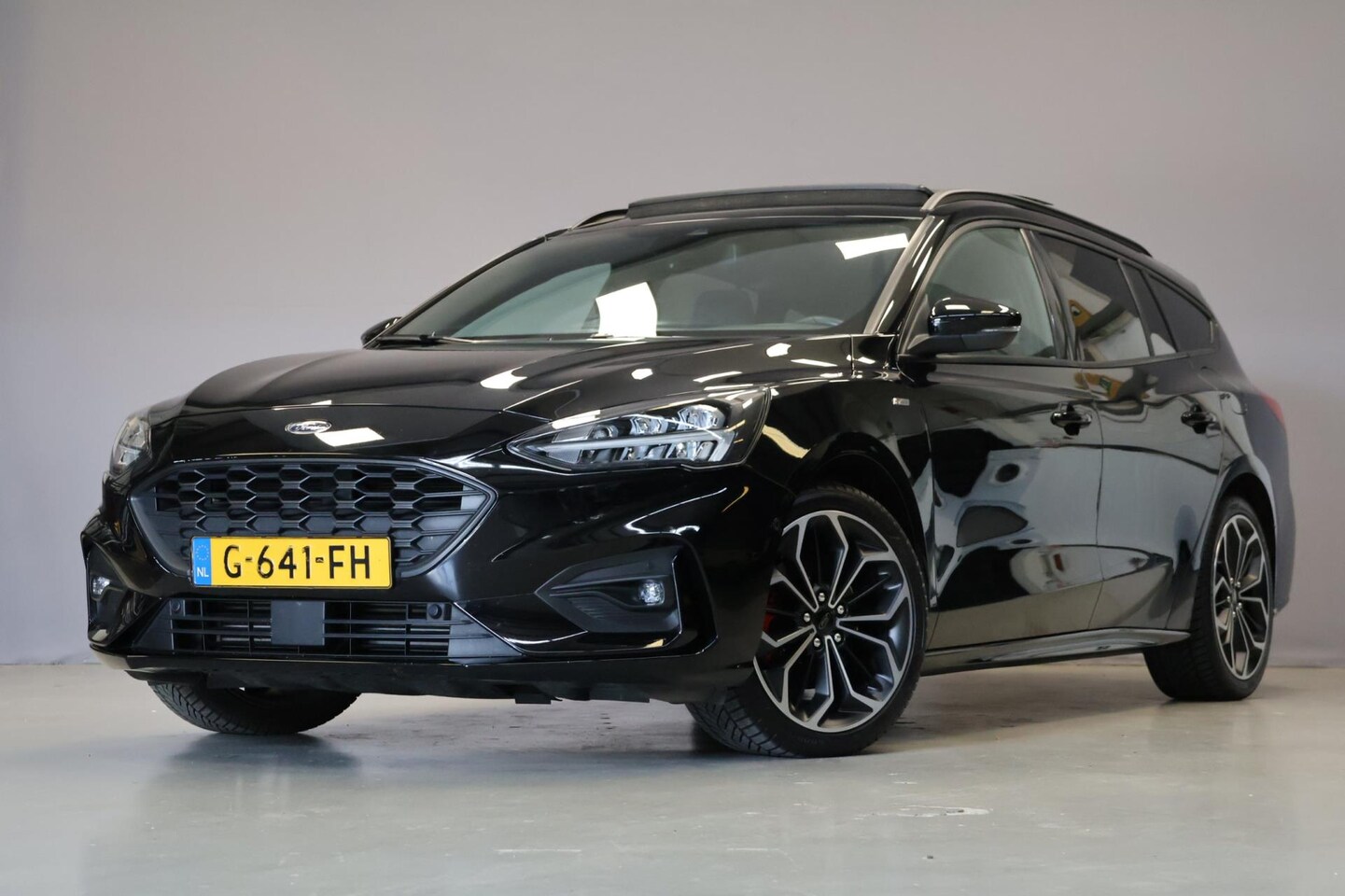 Ford Focus Wagon - 1.5 EcoBoost ST Line |Panorma|HeadUp| - AutoWereld.nl