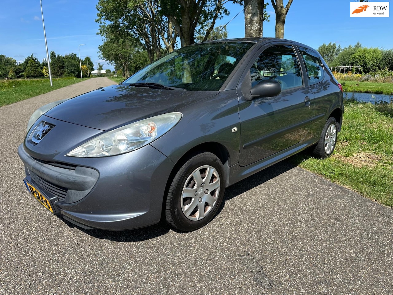 Peugeot 206 - 1.1 XR|nieuw apk|nette staat - AutoWereld.nl