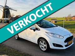 Ford Fiesta - 1.0 Style Ultimate|Nette auto|Parkeersensoren voor en achter