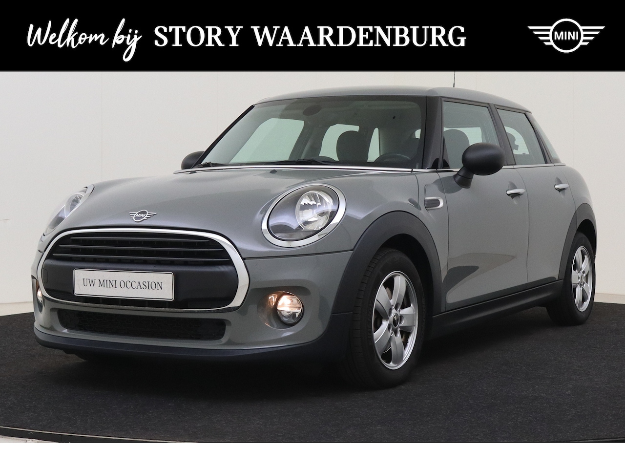 MINI One - Hatchback Automaat / Cruise Control / Apple CarPlay / Navigatie / Airconditioning / Multif - AutoWereld.nl