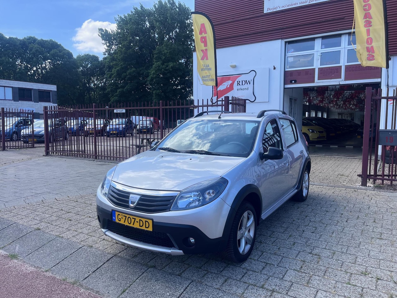 Dacia Sandero Stepway - 1.6 85pk - AutoWereld.nl