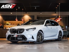 BMW M5 - Touring V8 M Hybrid, *Brooklyn*, 728 PK, Keramiek/Brakes, Individual, Carbon, M/Drivers/Pa