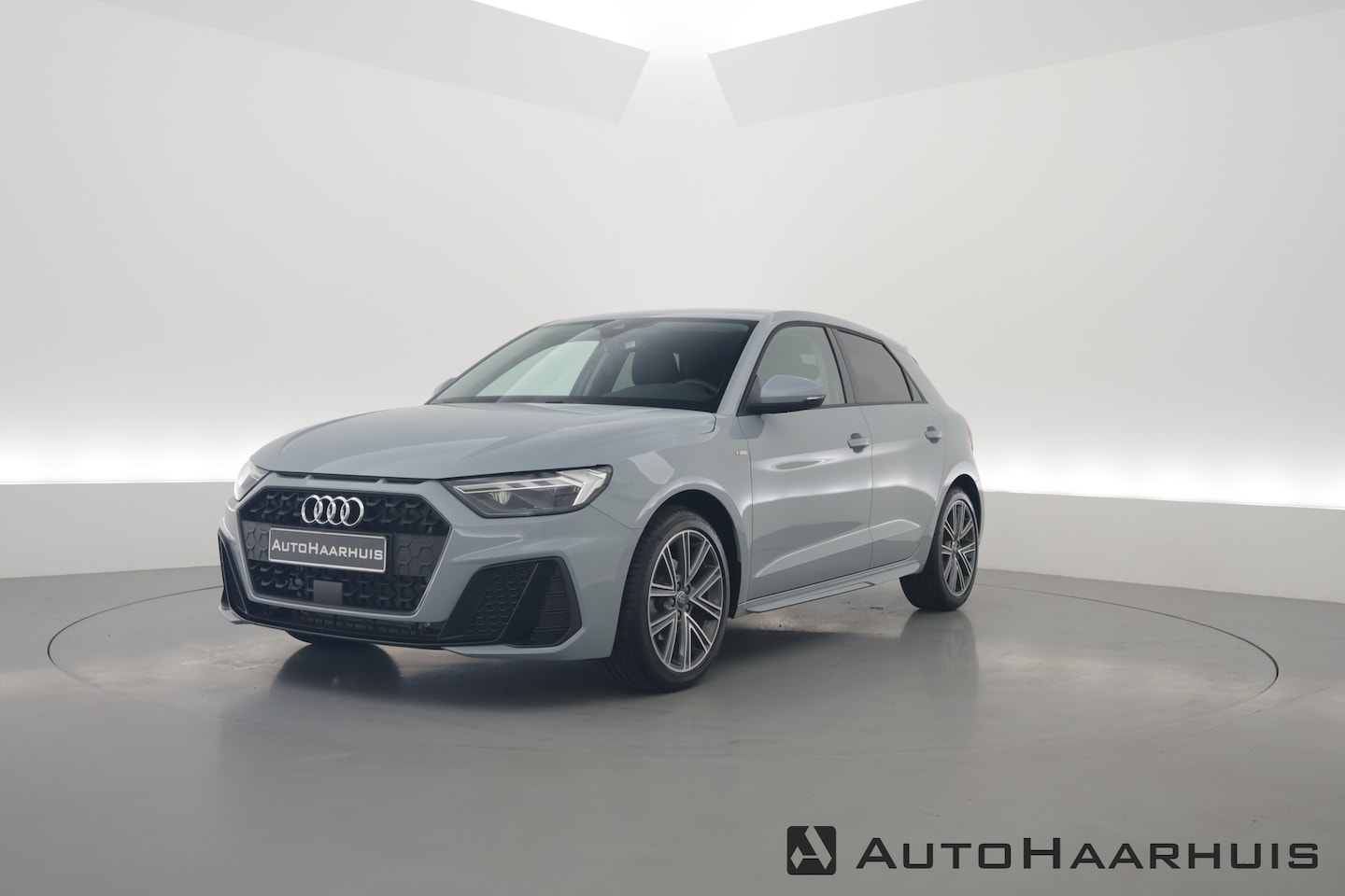 Audi A1 Sportback - 30 TFSI S-Line Apple CarPlay | Keyless | Stoelverw. | 17'' | Cruise | LED - AutoWereld.nl