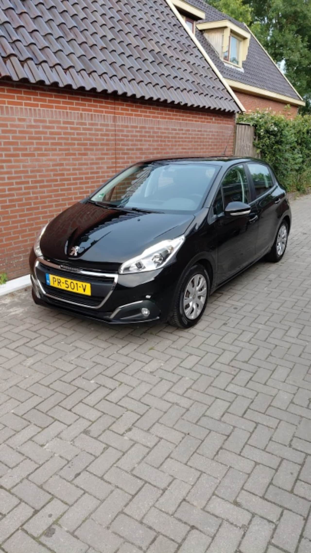 Peugeot 208 - 1.2 PureT. Blue Lion - AutoWereld.nl