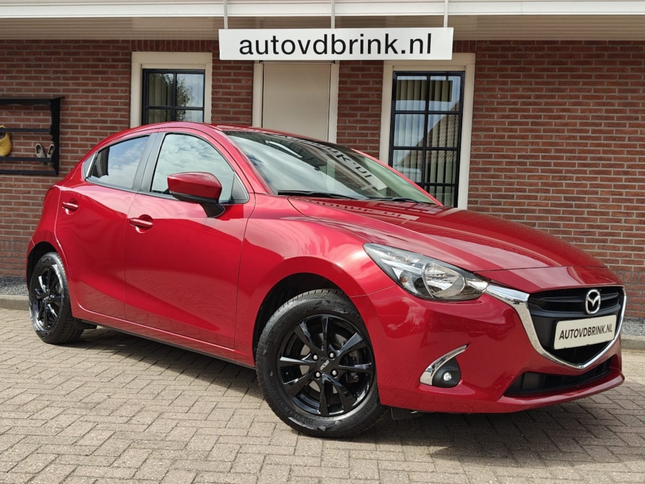 Mazda 2 - 1.5 Skyactiv-G GT-M 1.5 Skyactiv-G GT-M, CAMERA / APPLE CARPLAY / ANDROID AUTO - AutoWereld.nl