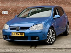 Volkswagen Golf - 1.6 FSI Sportline