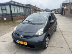 Toyota Aygo - 1.0-12V +
