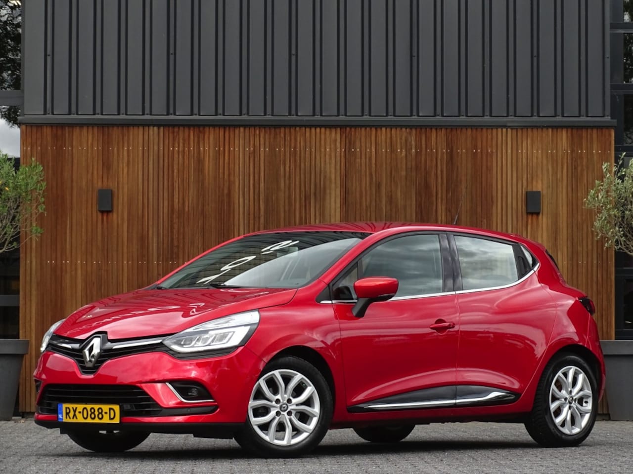 Renault Clio - 0.9 TCe 90PK / GT-Line / R-Link / 2018 / LED / *NAP* - AutoWereld.nl