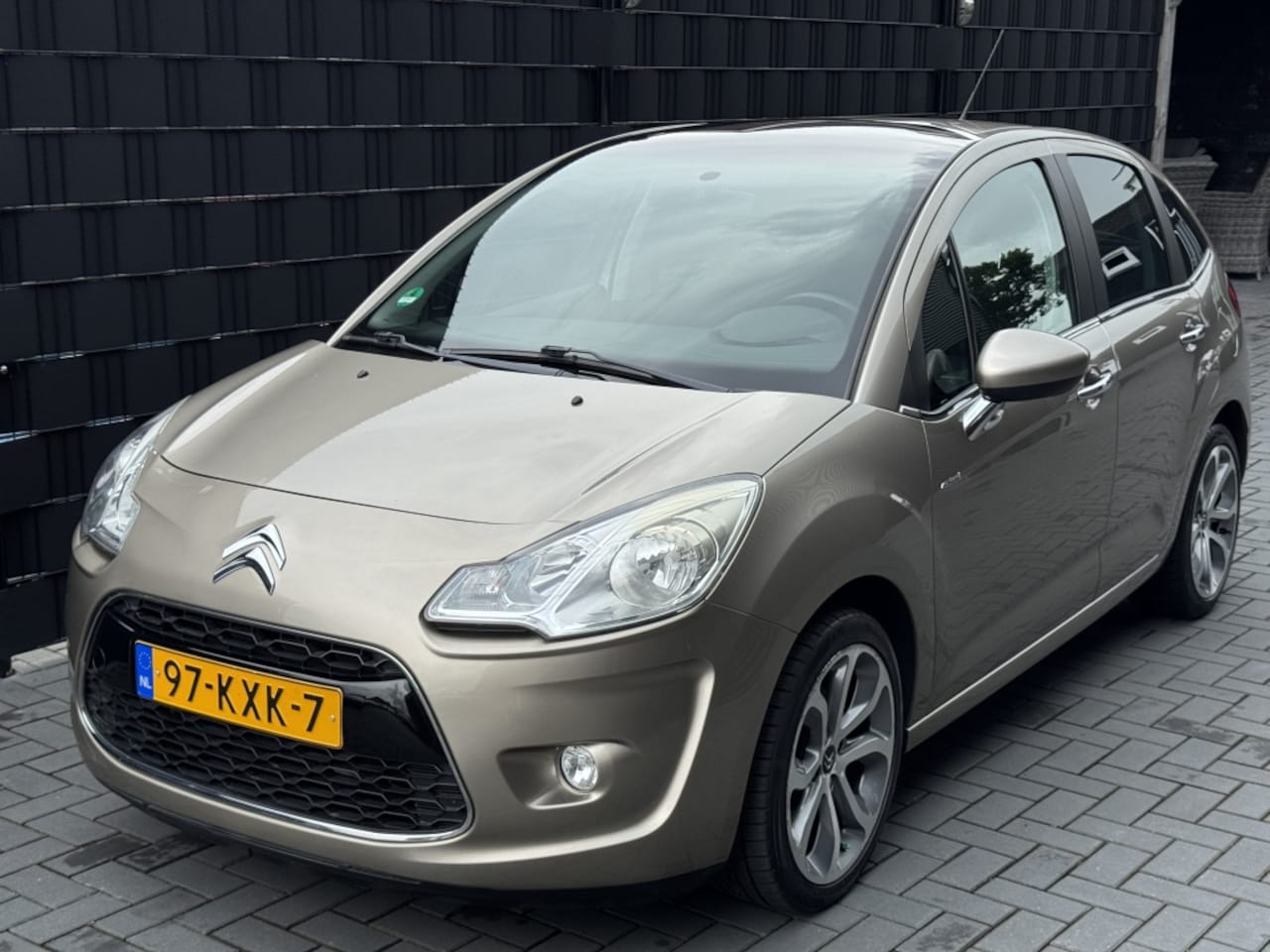 Citroën C3 - 1.6VTI Exclusive| CLIMA| PANO| 143DKM NAP| LM| CRUISE - AutoWereld.nl