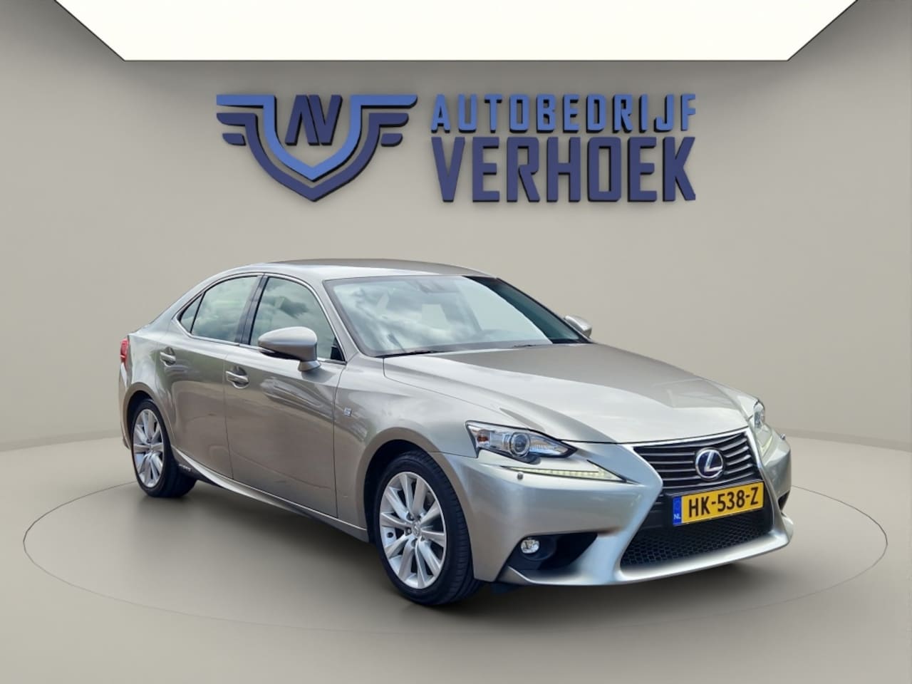 Lexus IS - 300h 25th Edition NL Auto - Dealer onderhouden - Trekhaak - AutoWereld.nl