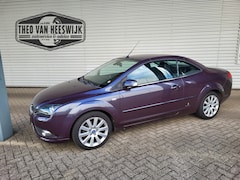 Ford Focus Coupé-Cabriolet - 2.0-16V Trend