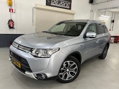 Mitsubishi Outlander - PHEV INST XLINE, Leer, Stoelverwarming, Camera, Navi, Schuif/kantel