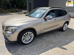 BMW X1 - SDrive18d Executive LEER NAVI TREKHAAK